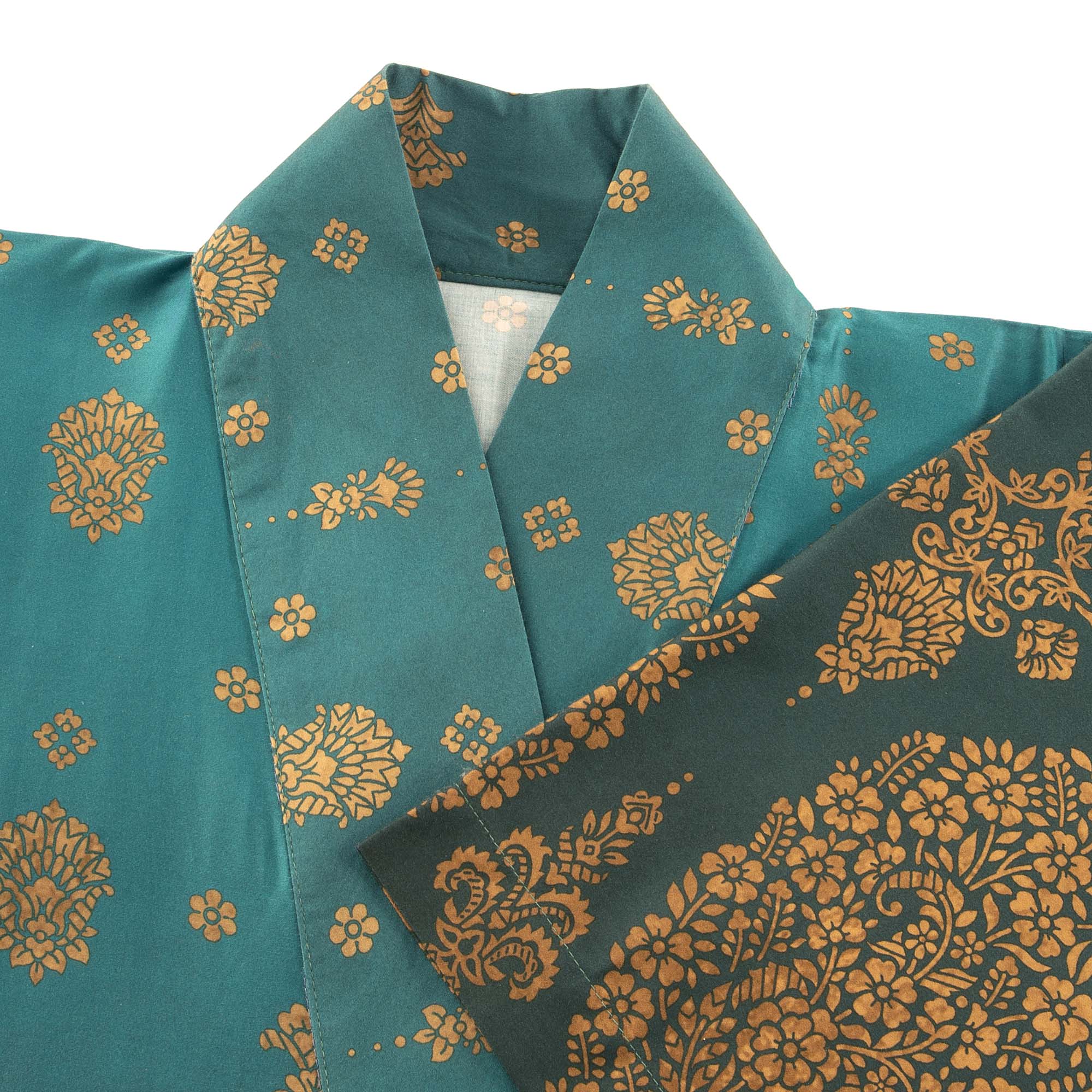 Kimono Gold Decor
