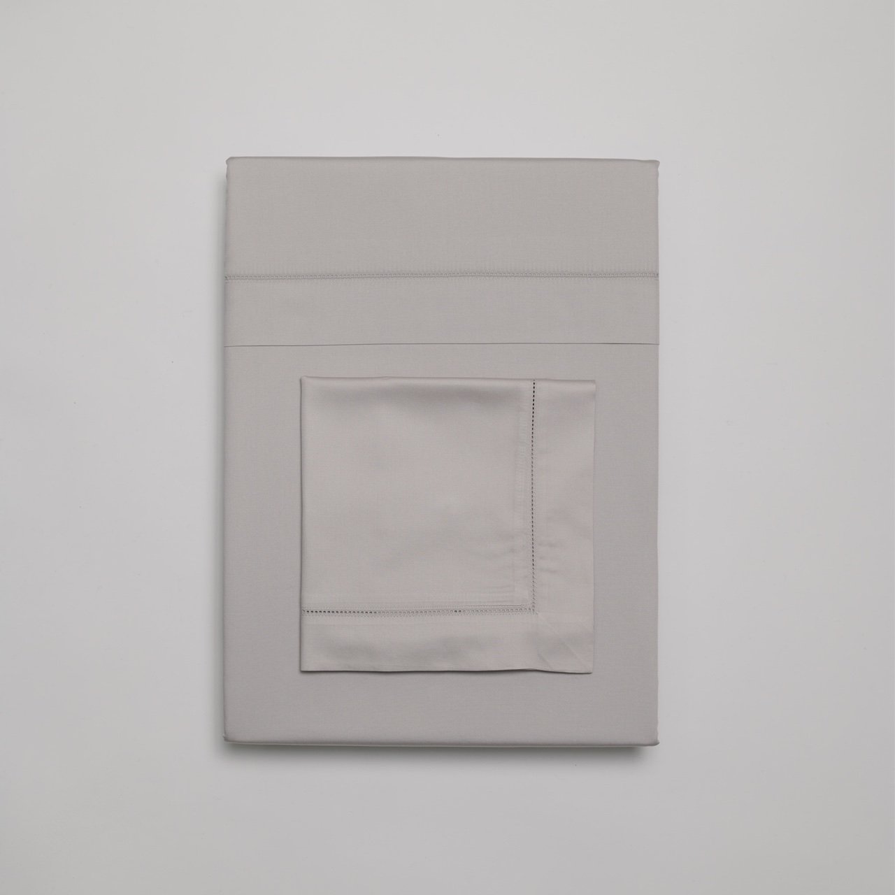 Bettwaesche-Ajour MONDSTEIN_Graser